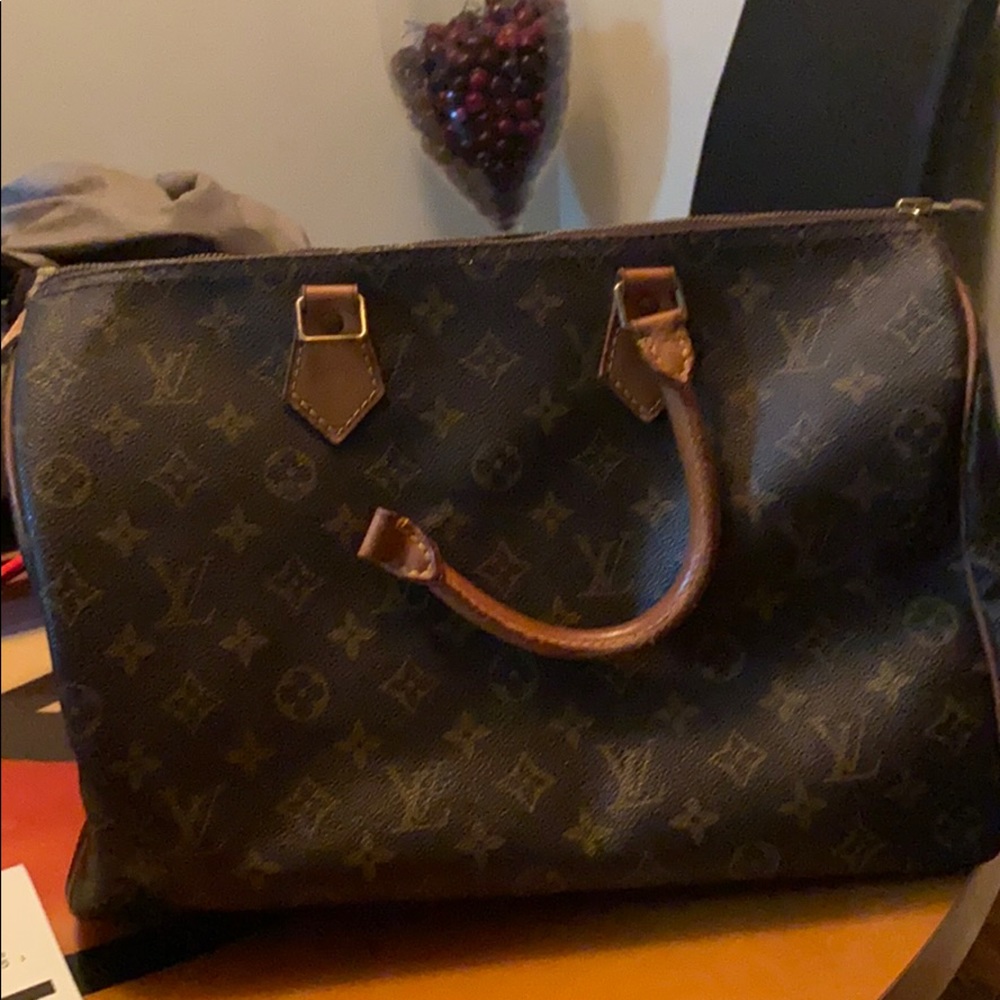 Authentic Used Louis Vuitton Speedy 35 handbag